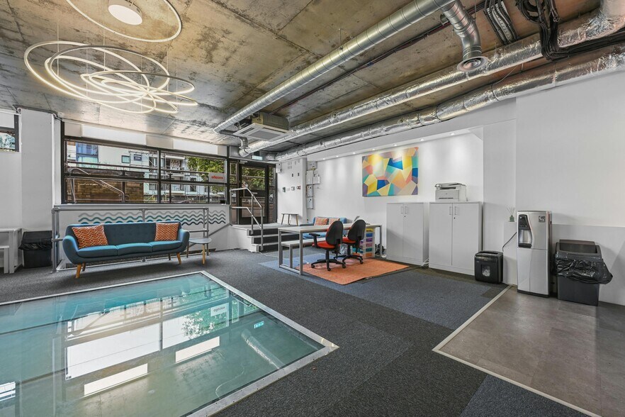 55-59 Eagle Wharf Rd, Londres à vendre - Photo du bâtiment - Image 2 de 17