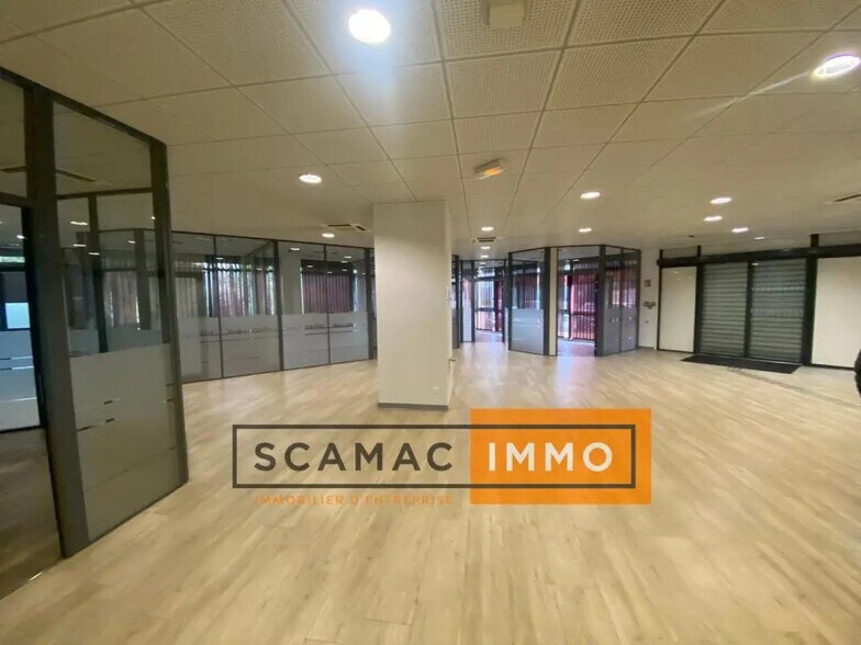 Commerce de détail dans Aubagne à louer - Photo intérieure - Image 3 de 4