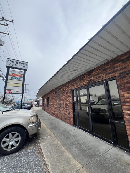 2701 North Point Rd, Baltimore, MD for sale - Building Photo - Image 2 of 4