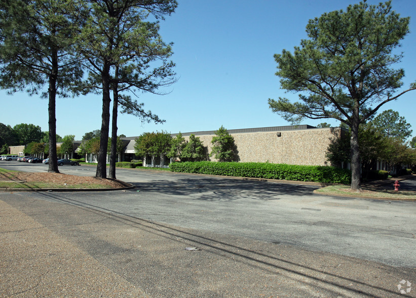 3715 S Perkins Rd, Memphis, TN for lease - Primary Photo - Image 1 of 7