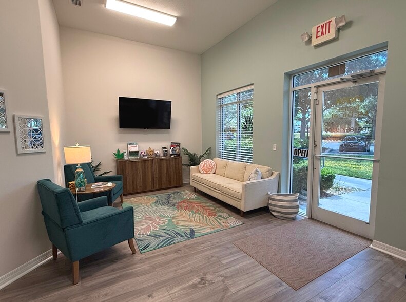 1515 Herbert St, Port Orange, FL à vendre - Photo intérieure - Image 2 de 7