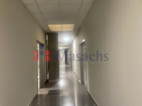 Bureau dans Rubí, Barcelona à louer Photo intérieure- Image 2 de 3