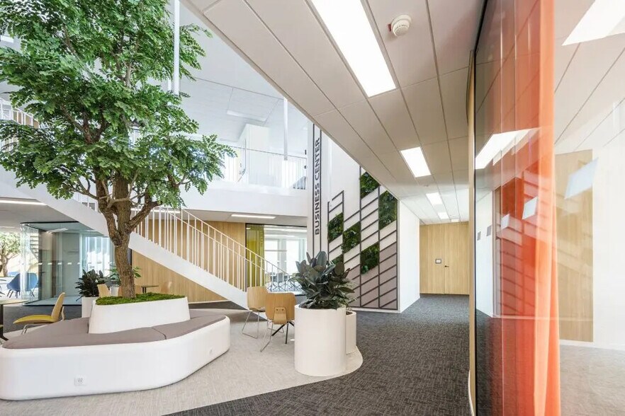 40 Avenue Aristide Briand, Bagneux à louer - Photo du bâtiment - Image 3 de 9