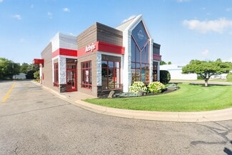 Plus de détails pour 1408 W Main St, Fremont, MI - Commerce de détail à vendre
