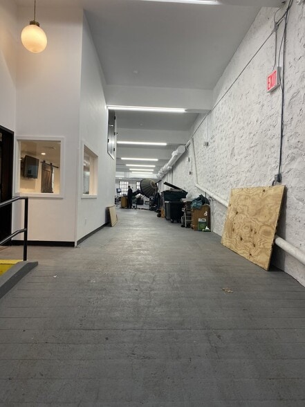 15 School St, Yonkers, NY for sale - Interior Photo - Image 3 of 27