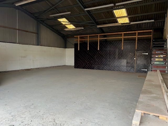 Unit 21, Enstone Business Park, Chipping Norton,, Enstone for lease - Building Photo - Image 2 of 6