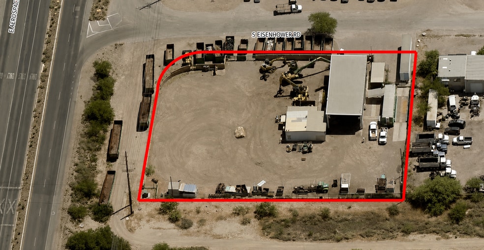 8920 S Eisenhower Rd, Tucson, AZ à vendre - Photo du bâtiment - Image 2 de 21