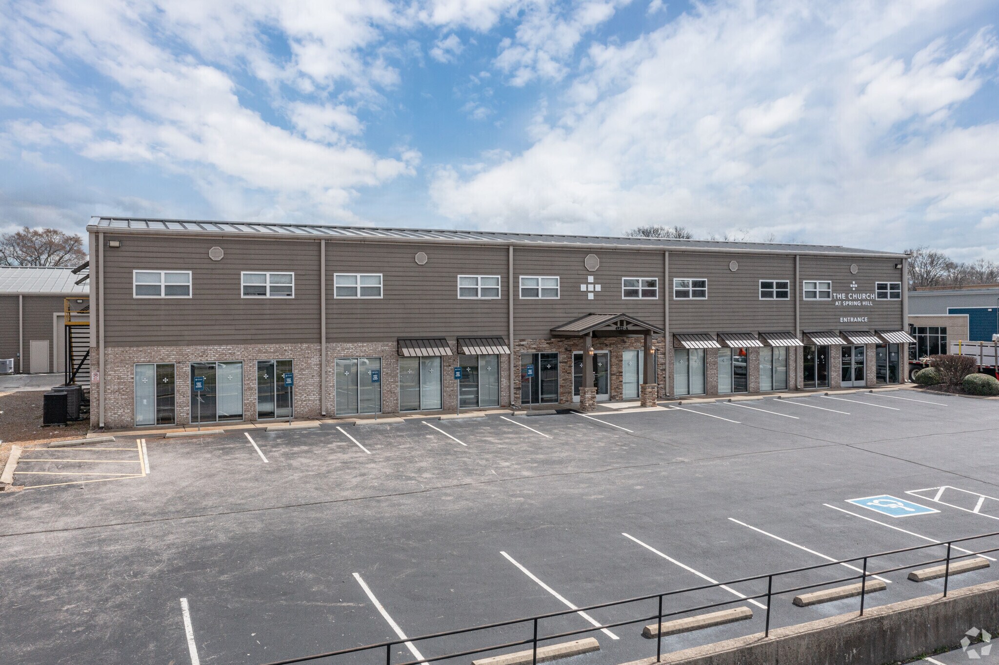 4922 Port Royal Rd, Spring Hill, TN à vendre Photo principale- Image 1 de 5