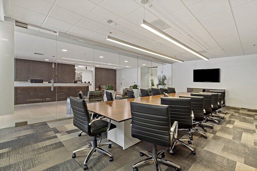 2570 N 1st St, San Jose, CA à louer - Photo du bâtiment - Image 2 de 6