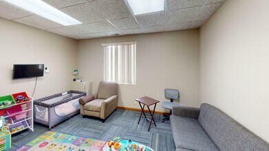 4928-4944 S 114th St, Omaha, NE à louer Photo intérieure- Image 2 de 6