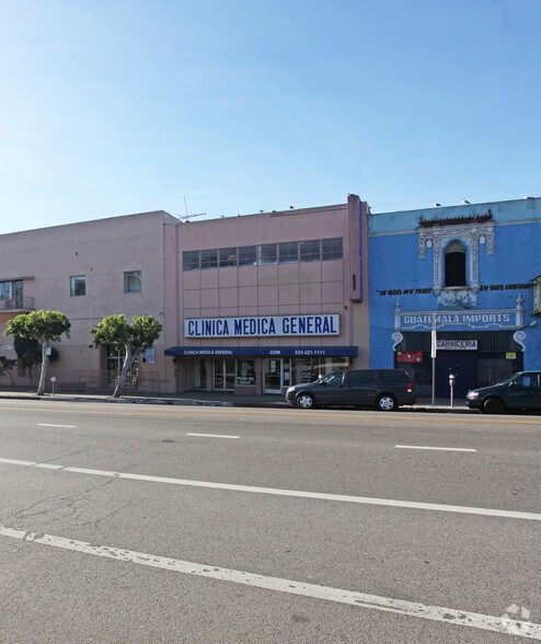 2208 W 7th St, Los Angeles, CA à louer - Photo principale - Image 1 de 1