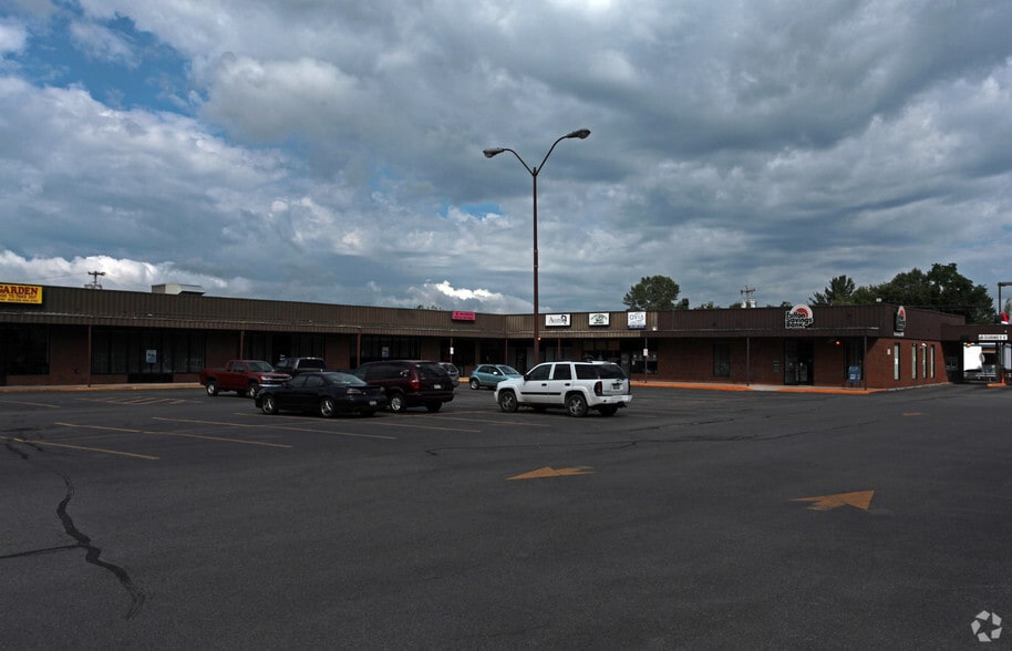 290 Rt. 57, Phoenix, NY for lease - Primary Photo - Image 1 of 5