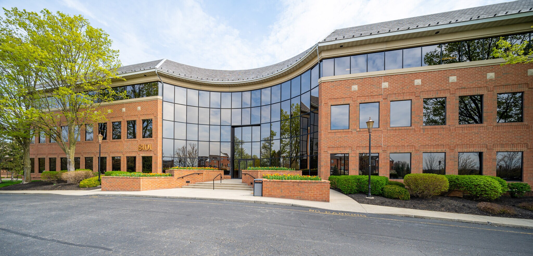 8101 N High St, Columbus, OH à louer Photo du bâtiment- Image 1 de 7
