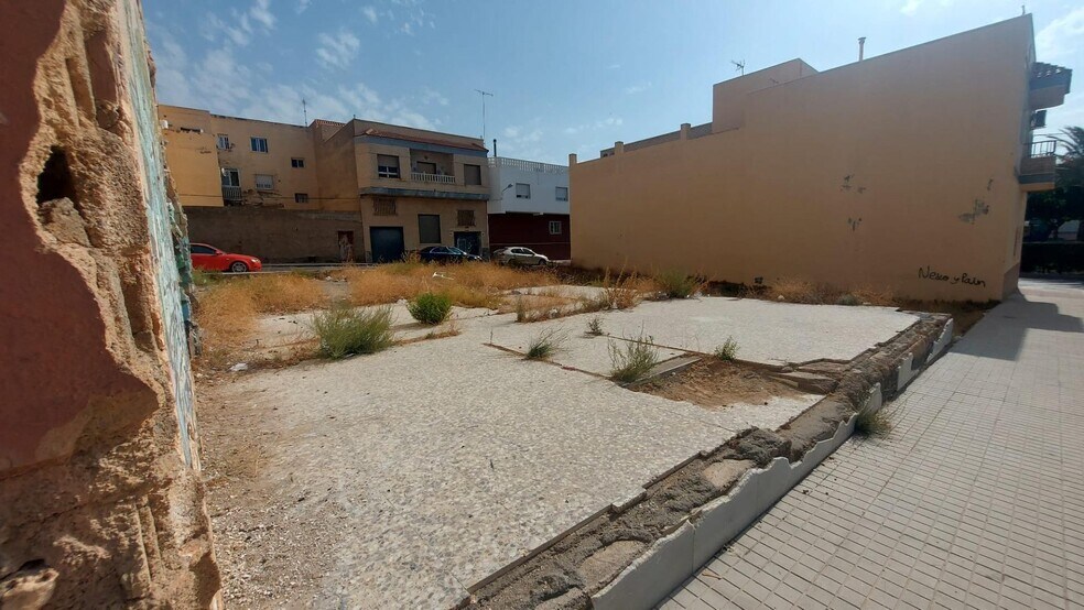 Paseo Santa María del Águila, 11, El Ejido, Almería à vendre - Photo du bâtiment - Image 3 de 8