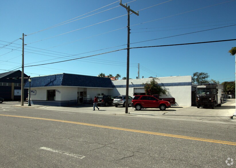 301 Central Ave, Sarasota, FL à louer - Photo du bâtiment - Image 3 de 6