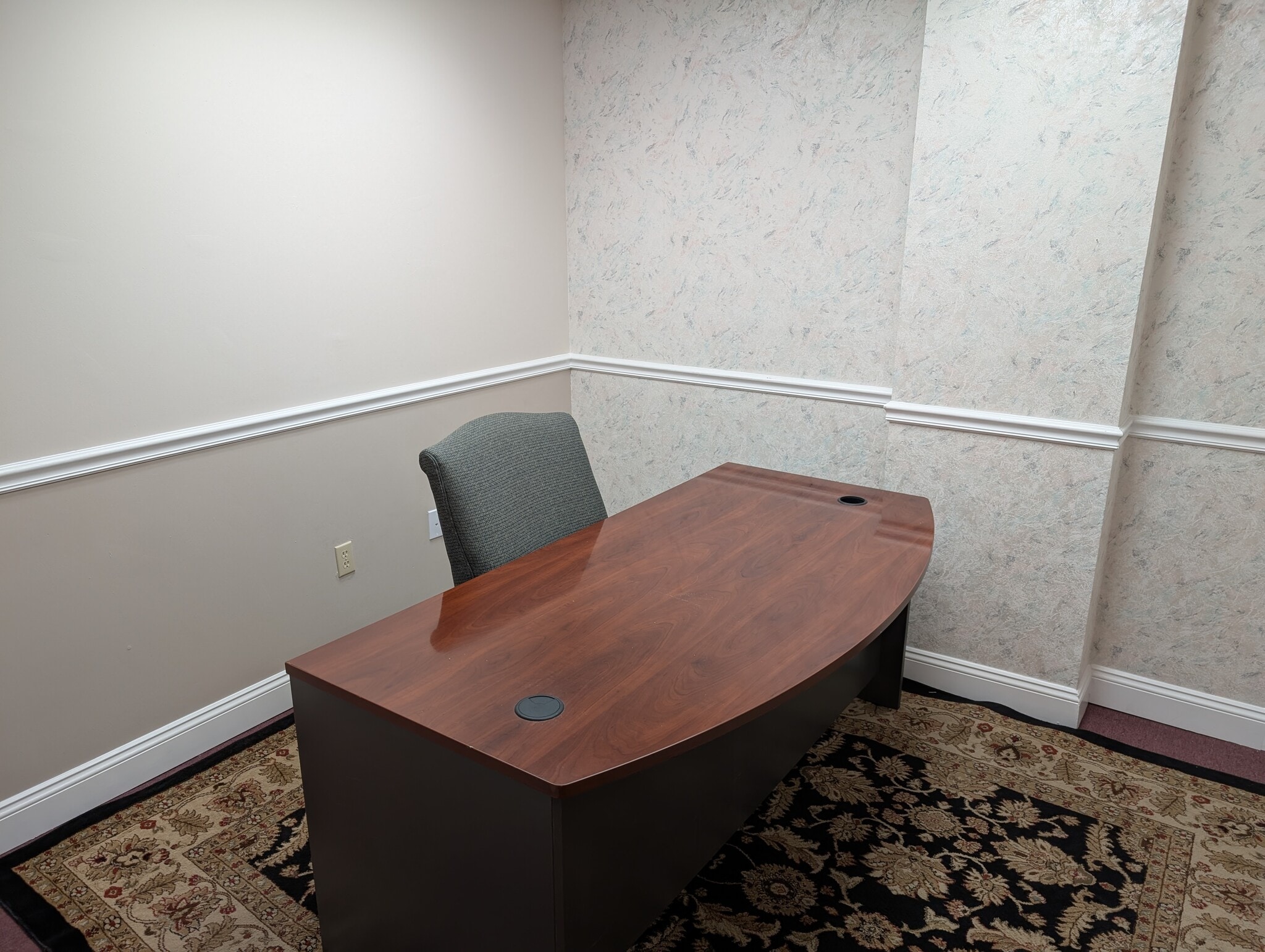 801 W Bay Dr, Largo, FL à louer Photo intérieure- Image 1 de 13