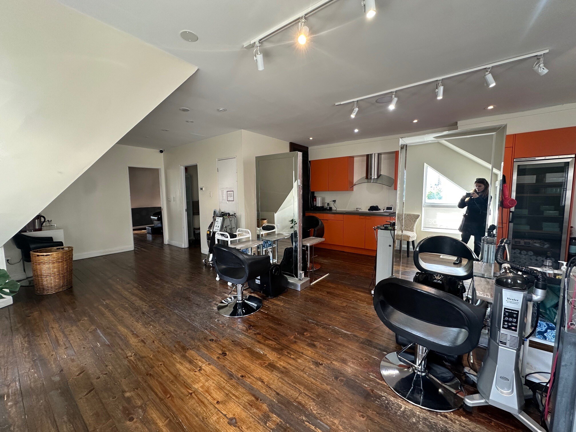 131 Avenue Rd, Toronto, ON for lease Interior Photo- Image 1 of 7