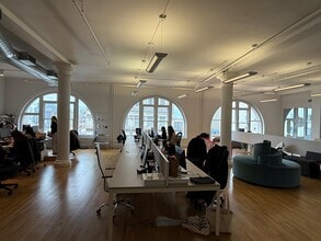 584-590 Broadway, New York, NY à louer Photo intérieure- Image 2 de 7