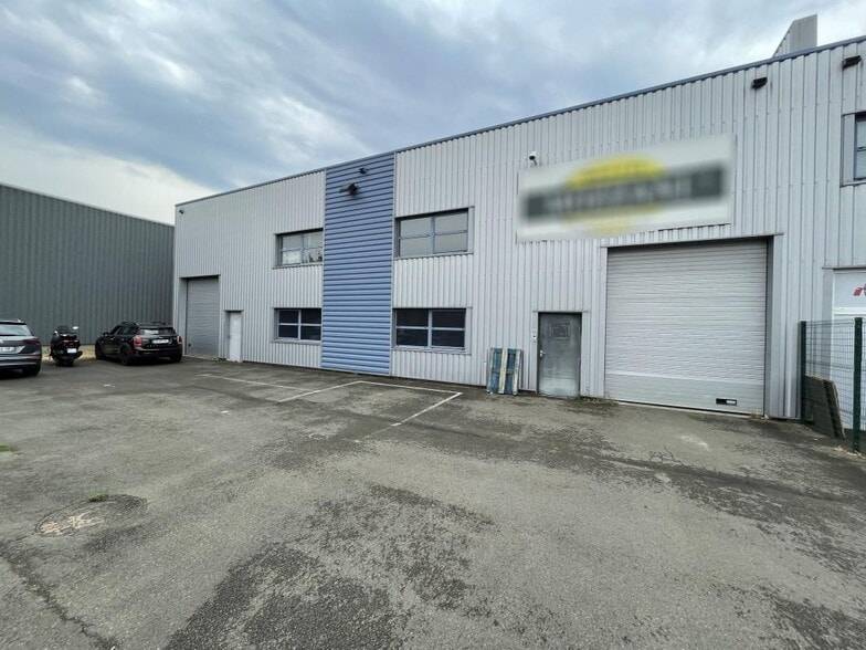 Flex in Herblay-sur-Seine for lease - Building Photo - Image 1 of 6