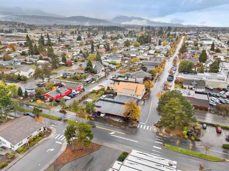 209 S Sequim Ave, Sequim, WA for lease - Aerial - Image 3 of 36