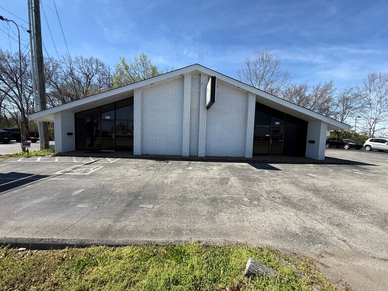 294 S Lowry St, Smyrna, TN à vendre - Photo du bâtiment - Image 3 de 15
