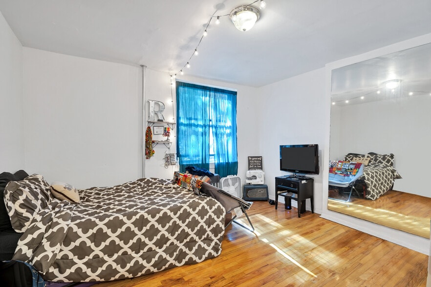 368 W 118th St, New York, NY for sale - Interior Photo - Image 3 of 11