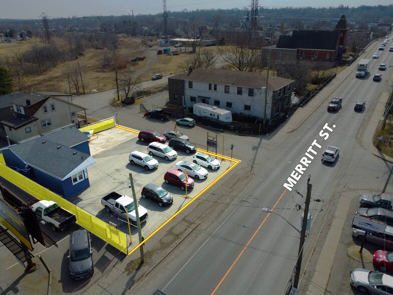 394 Merritt St, St Catharines, ON à vendre - Photo du bâtiment - Image 2 de 2