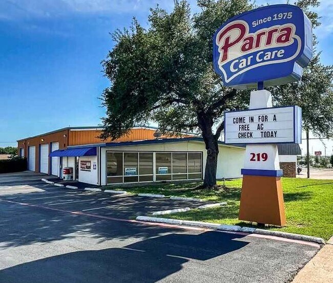 More details for 219 W Euless Blvd, Euless, TX - Retail for Sale