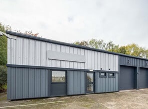 Kimberley Way, Rugeley à louer Photo du bâtiment- Image 1 de 2