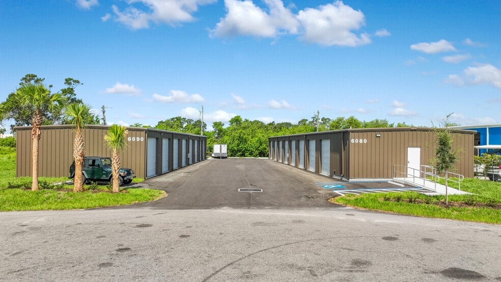 6080 Deacon Rd, Sarasota, FL à louer - Photo du bâtiment - Image 3 de 7