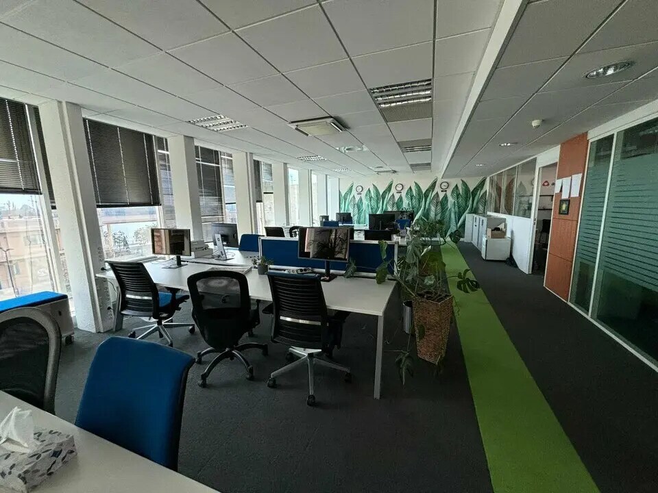 Office in Bordeaux for lease Building Photo- Image 1 of 7