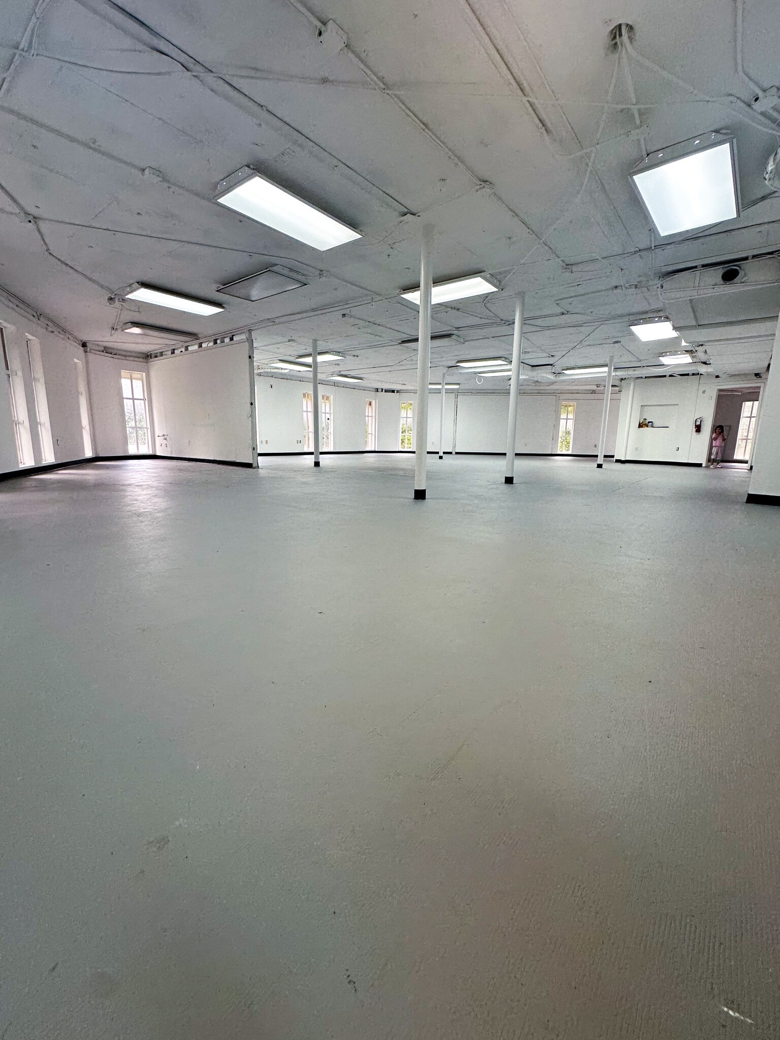 18500 NE 5th Ave, Miami Gardens, FL for lease Building Photo- Image 1 of 7