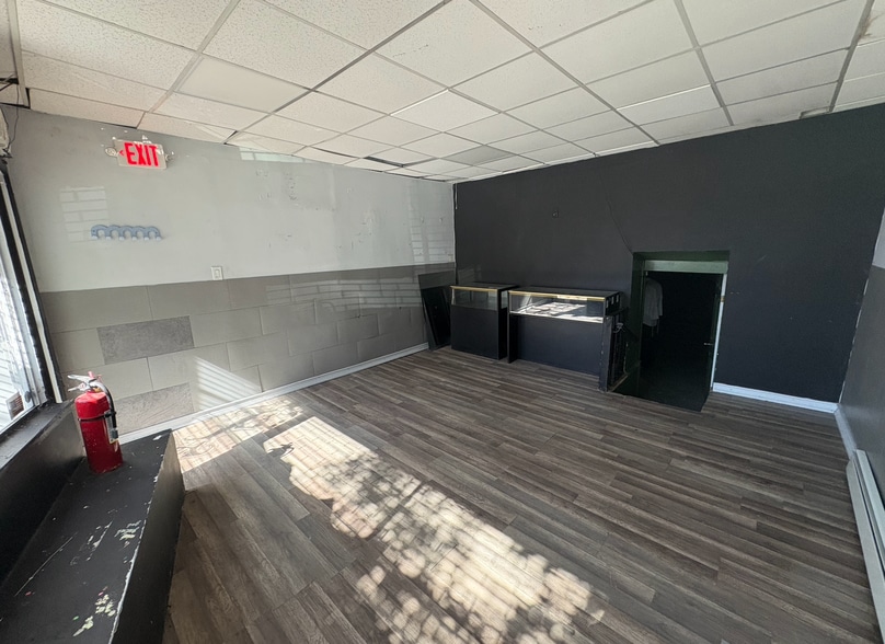 140 Mclean Ave, Yonkers, NY for lease - Building Photo - Image 2 of 2