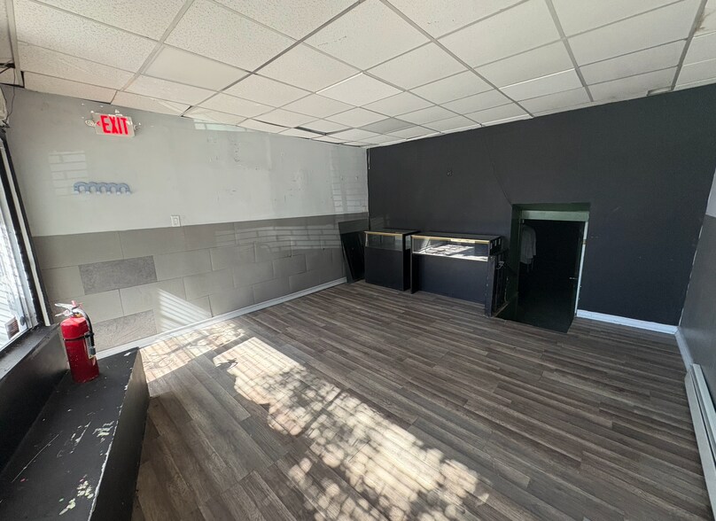 140 Mclean Ave, Yonkers, NY à louer - Photo du bâtiment - Image 2 de 2