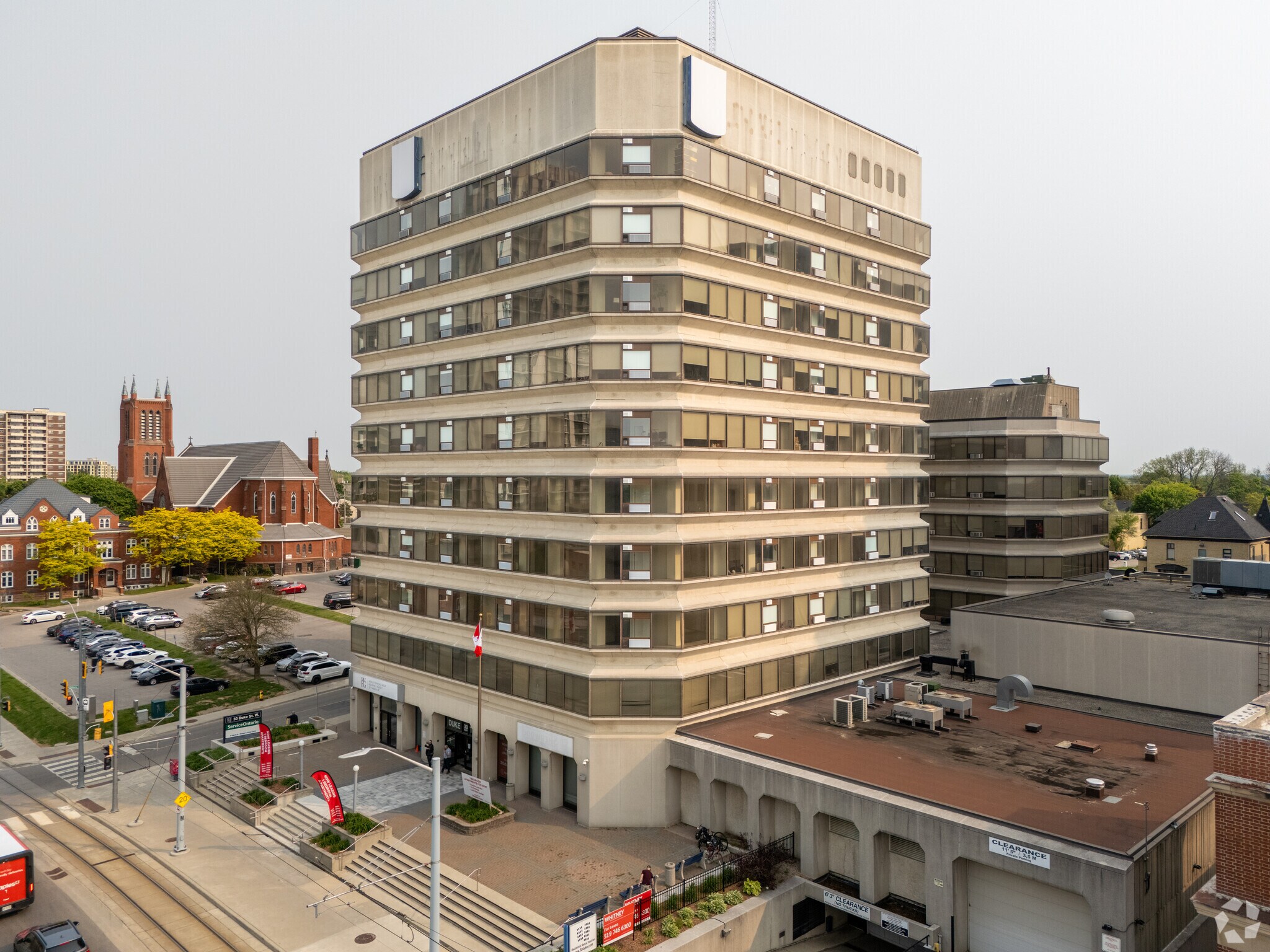 30-32 Duke St W, Kitchener, ON à vendre Photo principale- Image 1 de 1