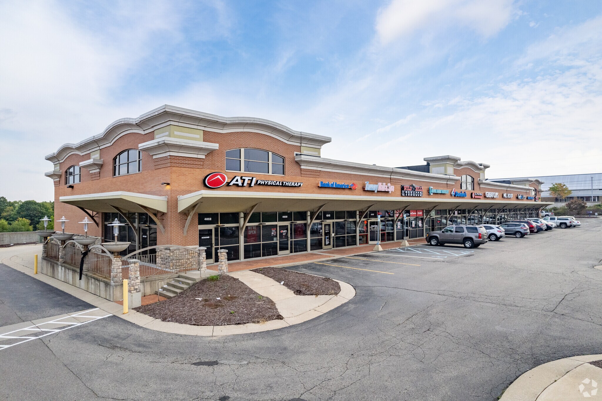 4020-4052 Alpine Ave NW, Comstock Park, MI for lease Building Photo- Image 1 of 4