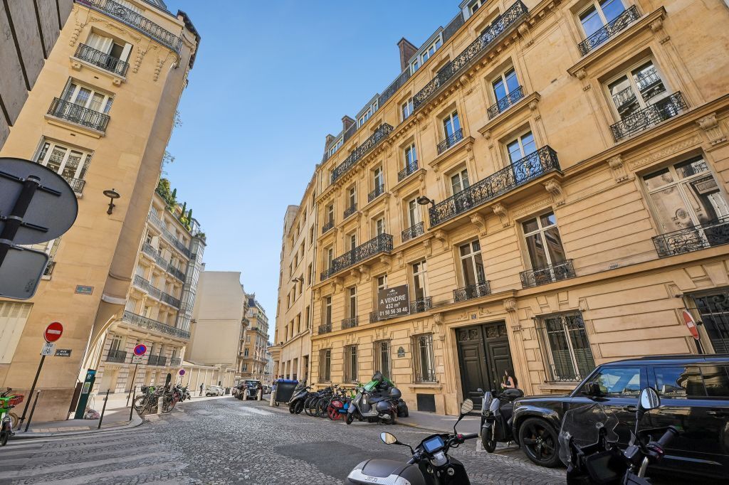13 Rue Du Docteur Lancereaux, Paris à louer Photo du bâtiment- Image 1 de 8