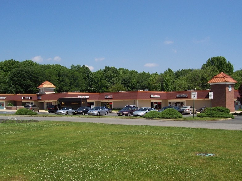 479 Rt 79, Morganville, NJ for lease - Building Photo - Image 2 of 9