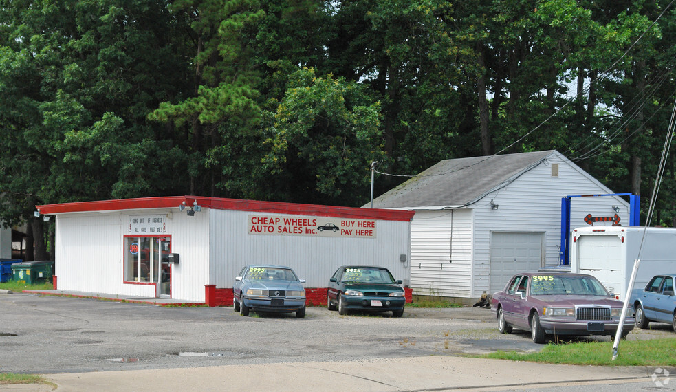 10741 Jefferson Ave, Newport News, VA for sale - Primary Photo - Image 1 of 1