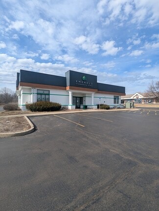 Plus de détails pour 660 E State Rd, Island Lake, IL - Commerce de détail à vendre