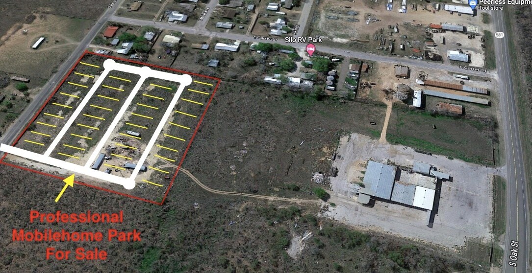 1411 S Pecan, Pearsall, TX à vendre Photo du bâtiment- Image 1 de 15