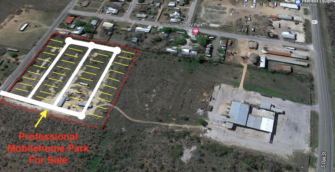 1411 S Pecan, Pearsall, TX à vendre Photo du bâtiment- Image 1 de 15