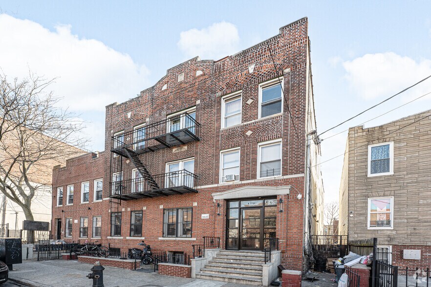 179 Milford St, Brooklyn, NY à vendre - Photo du bâtiment - Image 1 de 6
