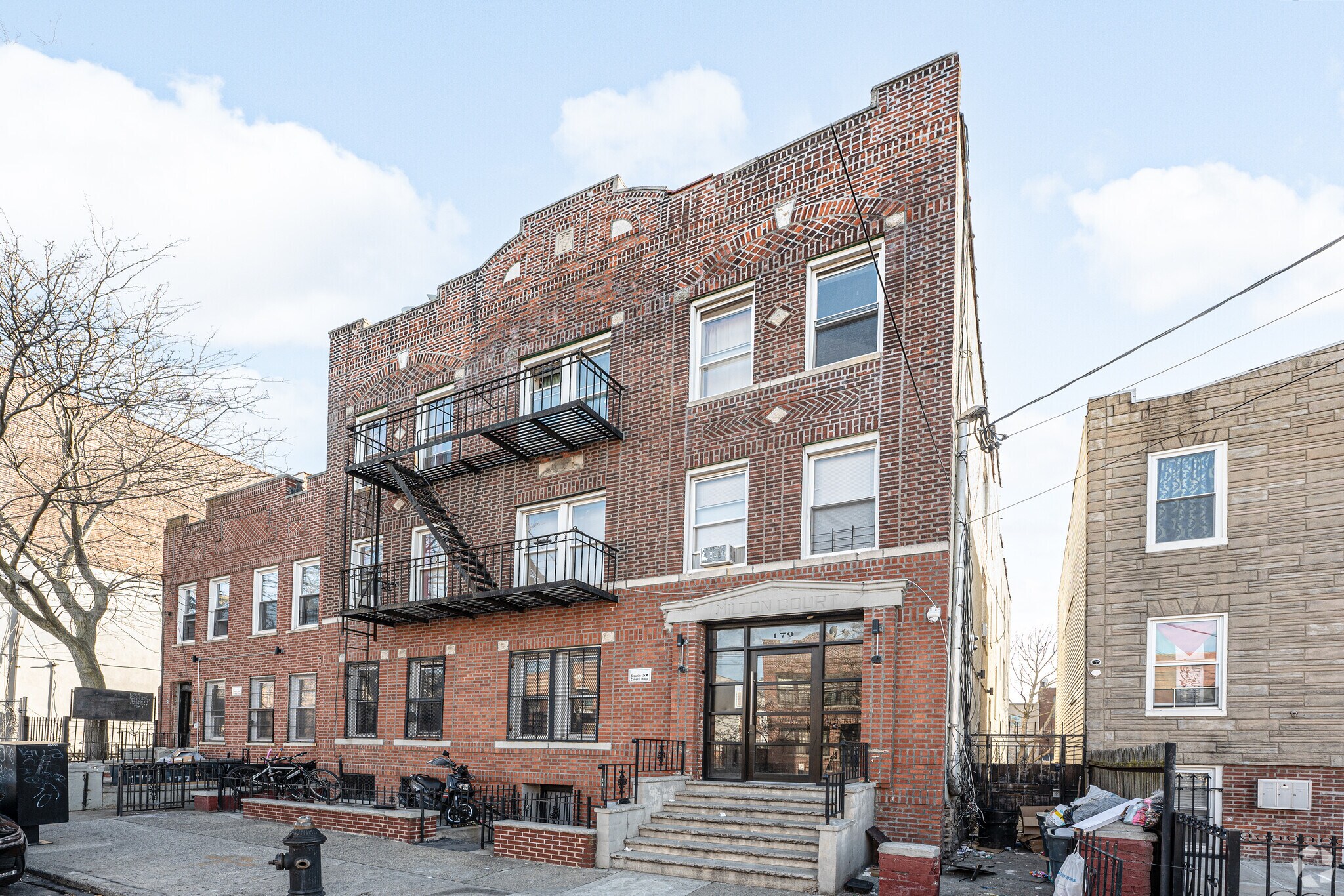 179 Milford St, Brooklyn, NY à vendre Photo du bâtiment- Image 1 de 7