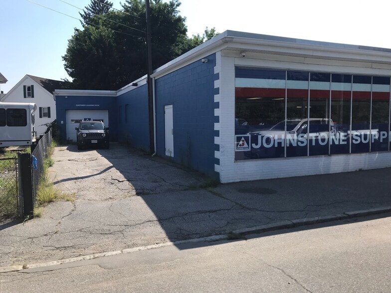 588 Gorham St, Lowell, MA for sale - Building Photo - Image 3 of 3