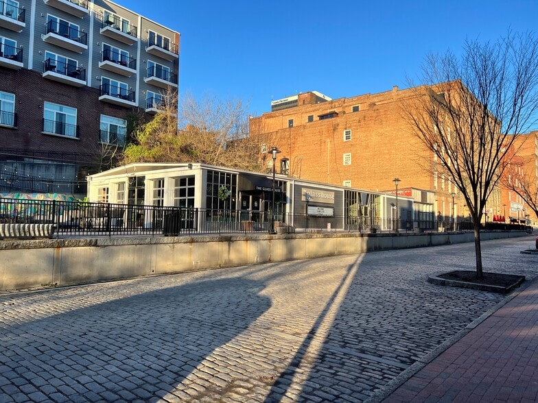 1019 Jefferson St, Lynchburg, VA à vendre - Photo du bâtiment - Image 2 de 25