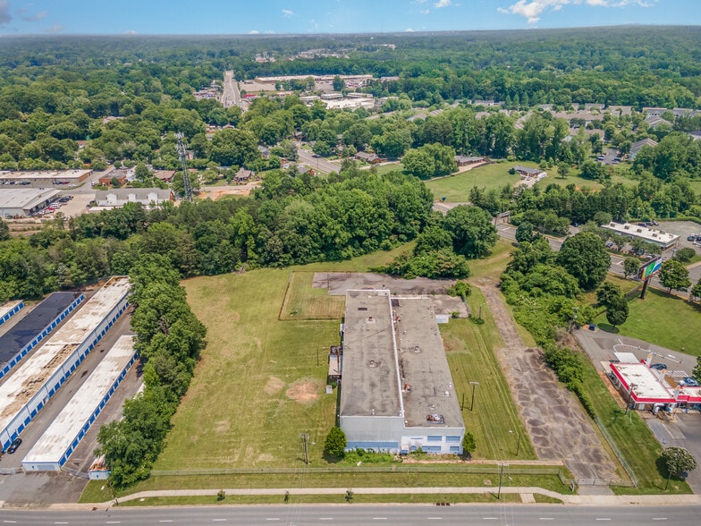 920 Eastway Dr, Charlotte, NC for sale - Building Photo - Image 2 of 6