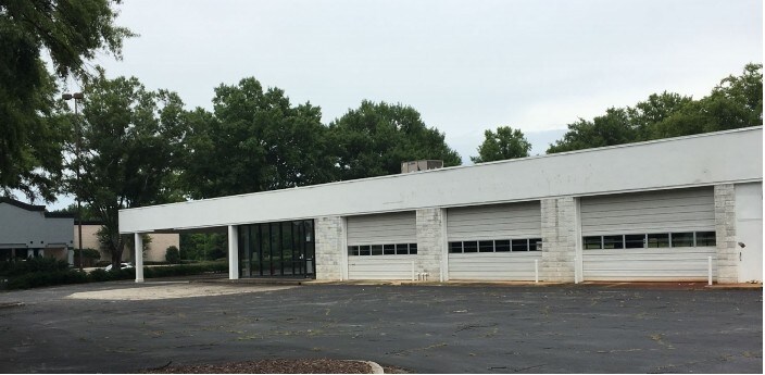 1253 Southlake Pky, Morrow, GA à vendre Photo principale- Image 1 de 27