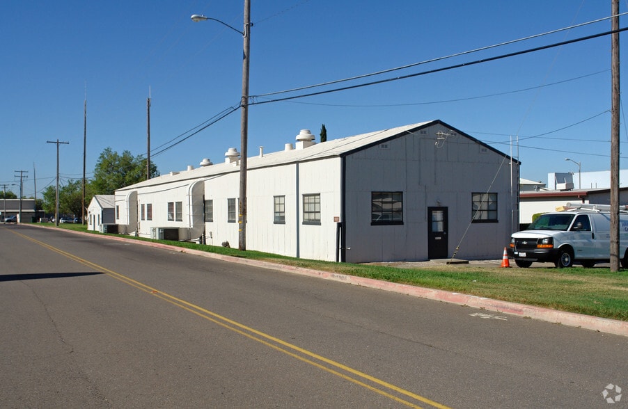 5840 Price Ave, Mcclellan, CA for lease - Building Photo - Image 3 of 3
