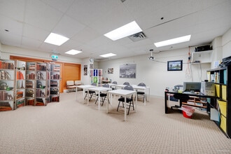 1480 Foster St, White Rock, BC à louer Photo intérieure- Image 2 de 6